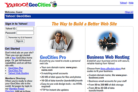 Yahoo! GeoCities website in 2003